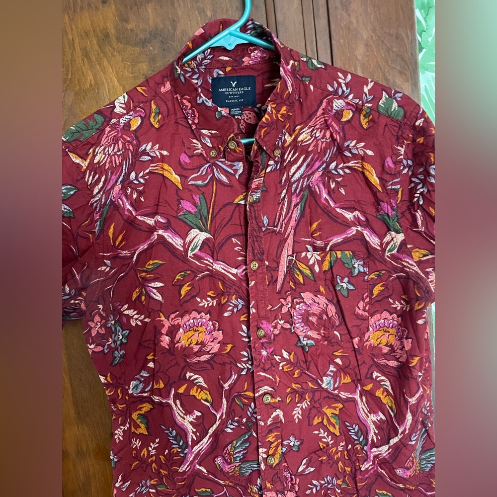 American Eagle Aloha Cabana